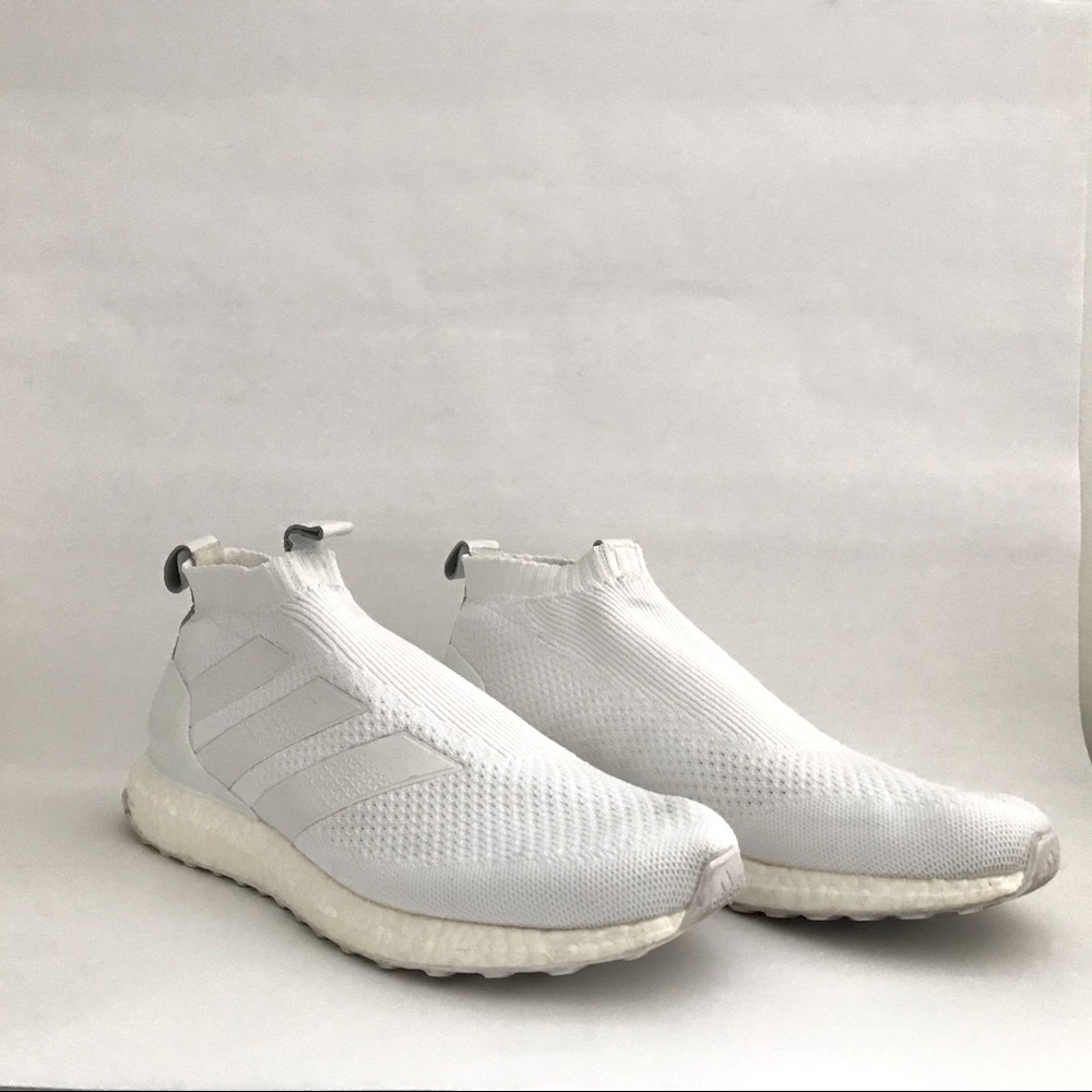 Adidas Ultraboost Laceless- white